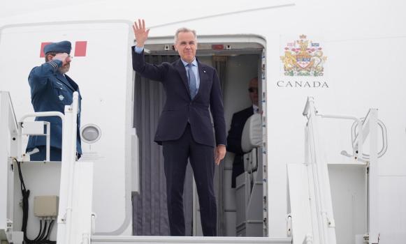 Canadian Prime Minister Mark Carney faces off with President Donald Trump on tariffs and the 51st state – Chicago Tribune